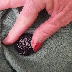 JUNIOR GIRLS  XSMALL GREEN PACSUN CROPPED HOODIE ATHLEISURE